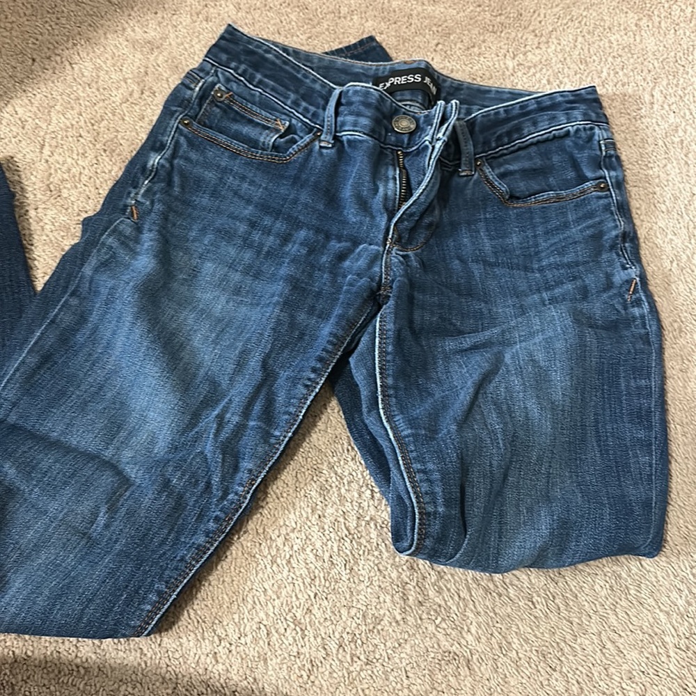 Express Jeans - Picture 2 of 3